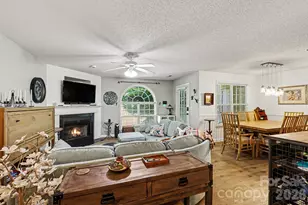 2012 Salem Bluff Dr, Winston Salem, NC 27127 - Photo 2
