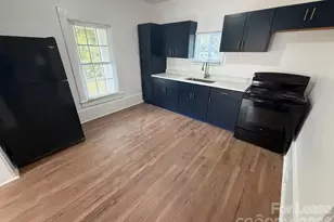 2416 Dundeen St, Charlotte, NC 28216 - Photo 2