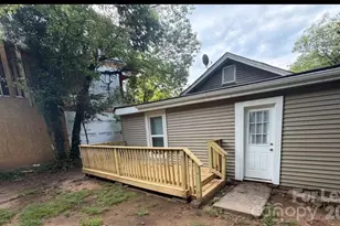 2416 Dundeen St, Charlotte, NC 28216 - Photo 8