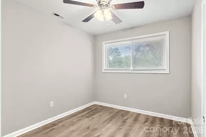 2427 Carrington Court, Charlotte, NC 28208 - Photo 16