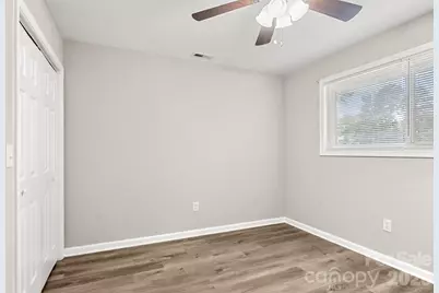 2427 Carrington Court, Charlotte, NC 28208 - Photo 18