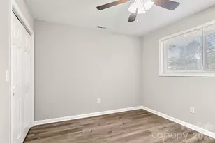 2427 Carrington Ct, Charlotte, NC 28208 - Photo 18