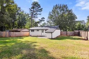 2427 Carrington Ct, Charlotte, NC 28208 - Photo 30