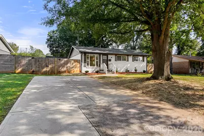 2427 Carrington Court, Charlotte, NC 28208 - Photo 34