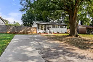 2427 Carrington Ct, Charlotte, NC 28208 - Photo 34