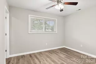 2427 Carrington Ct, Charlotte, NC 28208 - Photo 22
