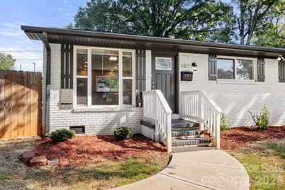 2427 Carrington Court, Charlotte, NC 28208 - Photo 2