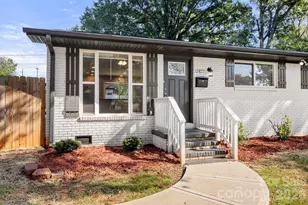 2427 Carrington Ct, Charlotte, NC 28208 - Photo 2