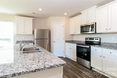538 Belcaro Drive, Kings Mountain, NC 28086 - Photo 4