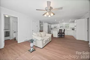 15715 Youngblood Rd, Charlotte, NC 28278 - Photo 12