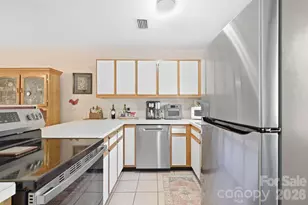 102 Brandywine Dr, Conover, NC 28613 - Photo 12