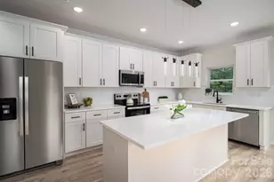 1531 9th St Ln NW, Hickory, NC 28601 - Photo 2