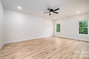 1531 9th St Ln NW, Hickory, NC 28601 - Photo 14
