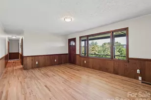 727 E Lyda Rd, Hendersonville, NC 28792 - Photo 4