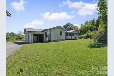 727 E Lyda Road, Hendersonville, NC 28792 - Photo 26