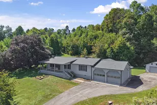 727 E Lyda Rd, Hendersonville, NC 28792 - Photo 2