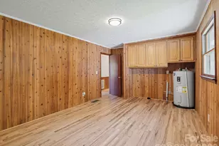 727 E Lyda Rd, Hendersonville, NC 28792 - Photo 20