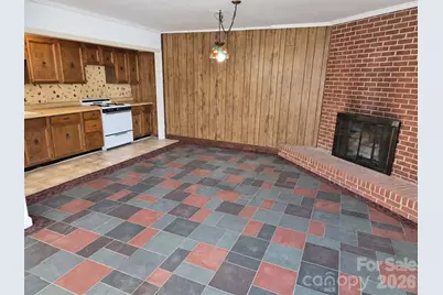 414 Heather Circle, Hendersonville, NC 28739 - Photo 20
