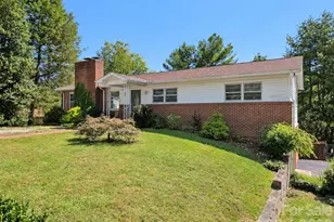 414 Heather Cir, Hendersonville, NC 28739 - Photo 1