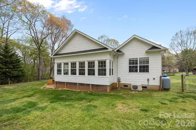 1667 Warwick Court, Lincolnton, NC 28092 - Photo 38