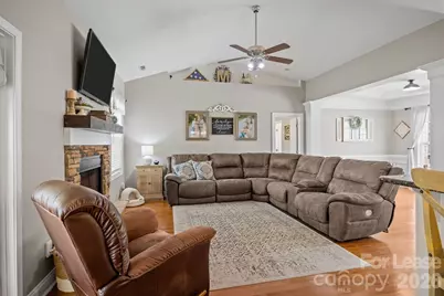 1667 Warwick Court, Lincolnton, NC 28092 - Photo 14