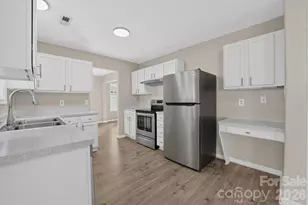 3027 Hawick Commons Dr, Concord, NC 28027 - Photo 6