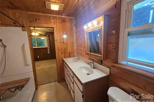 159 Hubert St, Newland, NC 28657 - Photo 18