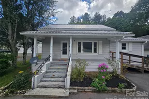 159 Hubert St, Newland, NC 28657 - Photo 2
