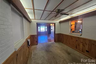 159 Hubert St, Newland, NC 28657 - Photo 8