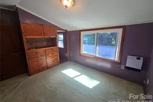 159 Hubert St, Newland, NC 28657 - Photo 24