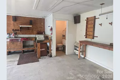159 Hubert Street, Newland, NC 28657 - Photo 28