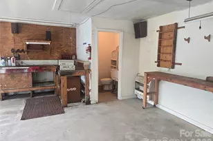 159 Hubert St, Newland, NC 28657 - Photo 28