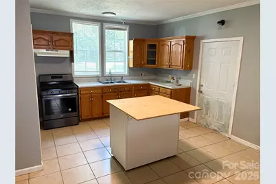 37 Sixth Street #36, York, SC 29745 - Photo 6