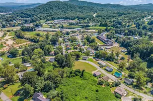 795 W Tate St, Marion, NC 28752 - Photo 36
