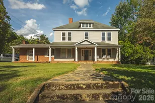 12 1st Ave Dr SE, Taylorsville, NC 28681 - Photo 2
