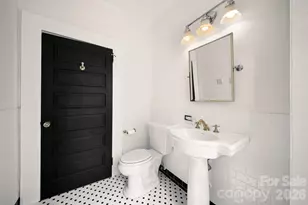 2334 E 7th St, Charlotte, NC 28204 - Photo 20