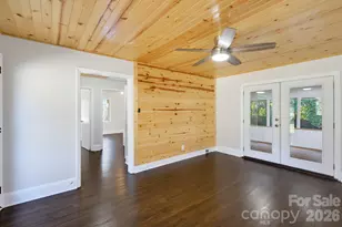 1733 Merry Oaks Rd, Charlotte, NC 28205 - Photo 8