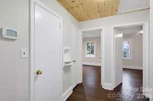 1733 Merry Oaks Rd, Charlotte, NC 28205 - Photo 32
