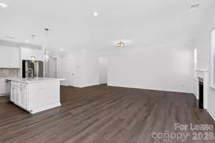 11225 Lochmere Rd, Charlotte, NC 28278 - Photo 14
