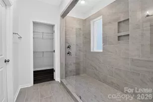 11225 Lochmere Rd, Charlotte, NC 28278 - Photo 26