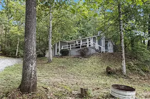1156 Crab Creek Rd, Hendersonville, NC 28739 - Photo 2