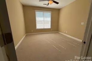 1000 E Woodlawn Road E, Charlotte, NC 28209 - Photo 8