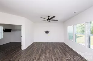 105 Charleston Gray Wy, Pageland, SC 29728 - Photo 4
