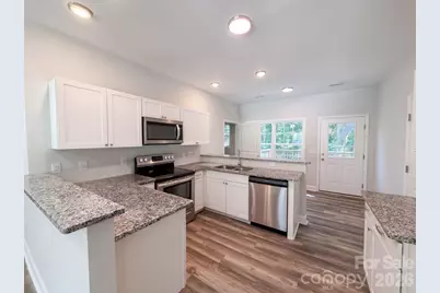 604 Stewart Court, Statesville, NC 28677 - Photo 2