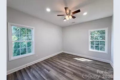 604 Stewart Court, Statesville, NC 28677 - Photo 4