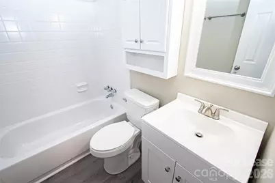 300 E Charlotte Avenue #6, Mount Holly, NC 28120 - Photo 8