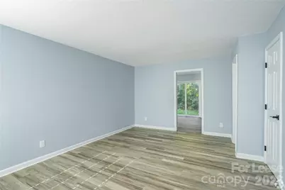 300 E Charlotte Avenue #6, Mount Holly, NC 28120 - Photo 10