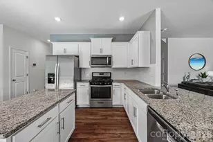 7105 Pennyroyal Wy, Charlotte, NC 28216 - Photo 14