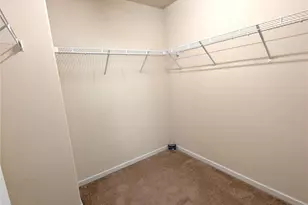 9223 Avery Meadows Dr, Charlotte, NC 28216 - Photo 16