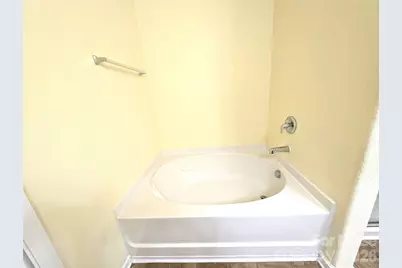 9223 Avery Meadows Drive, Charlotte, NC 28216 - Photo 14